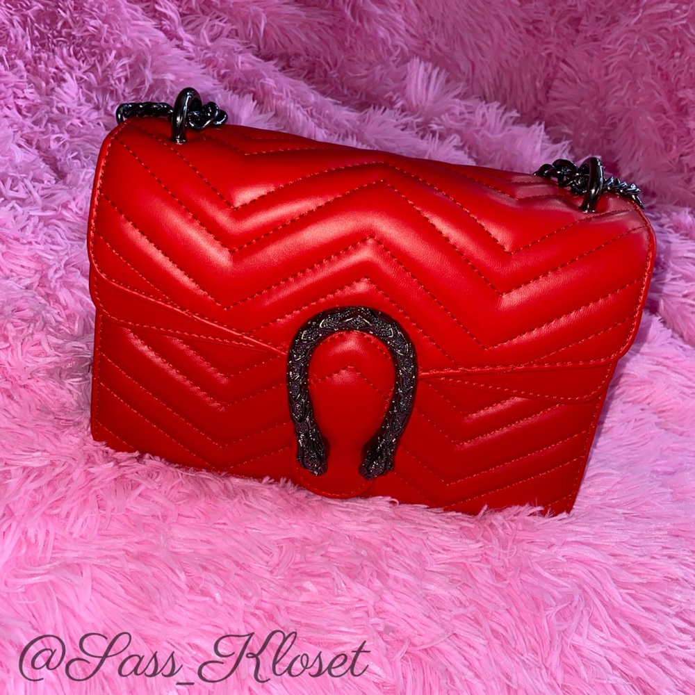 Red Crossbody Handbag ❤️